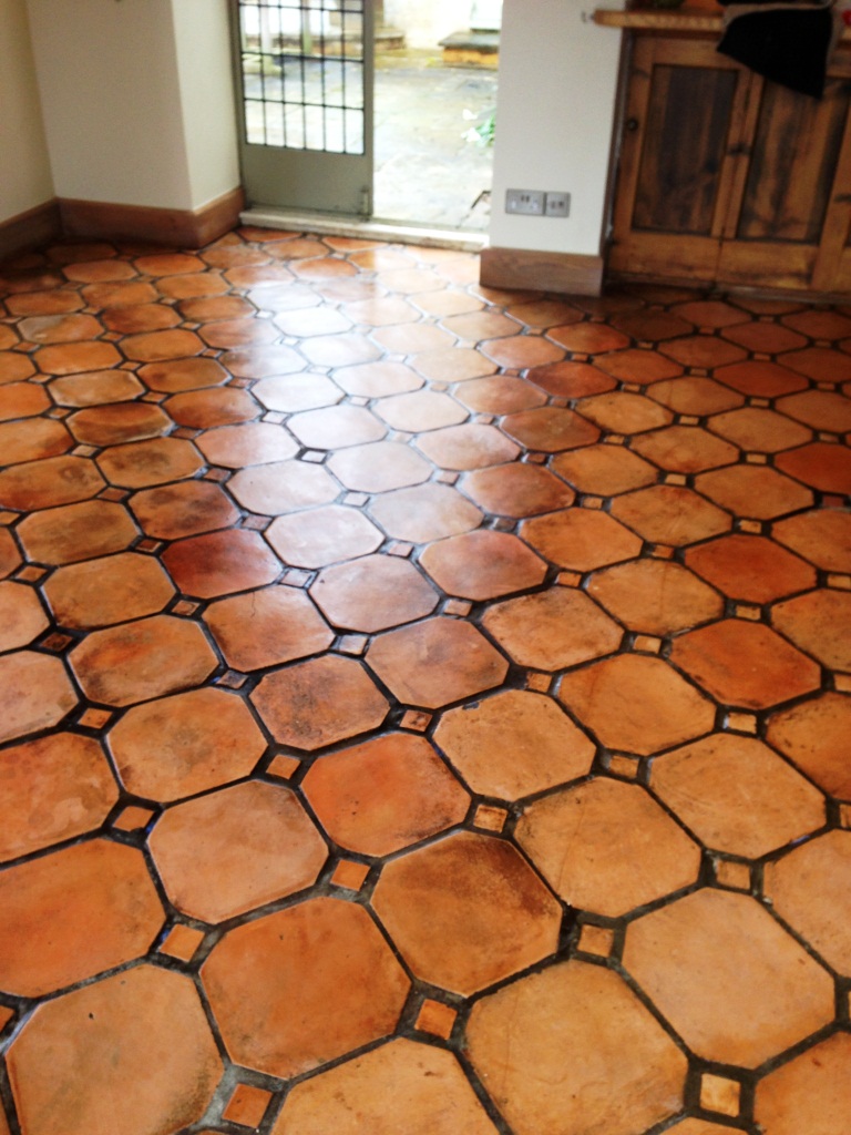 Matching mixed Terracotta Kitchen tiles in Paxford